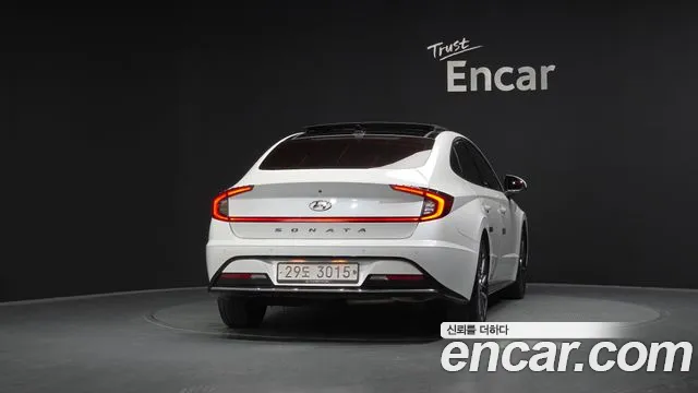 2020 Hyundai Sonata (Dn8) 2.0 Sold VIN KMHL241EBLA021609 – front exterior