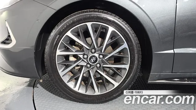2021 Hyundai Sonata (DN8) 2.0 Sold VIN KMHL241EBMA130521 – side profile