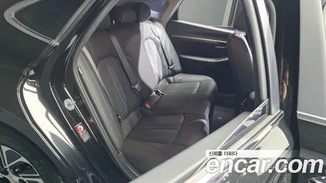 2021 Hyundai Sonata Hybrid (DN8) Premium Sold VIN KMHL241JBMA034340 – side profile 2021 Hyundai Sonata Hybrid (DN8) Premium Sold VIN KMHL241JBMA034340 – side profile