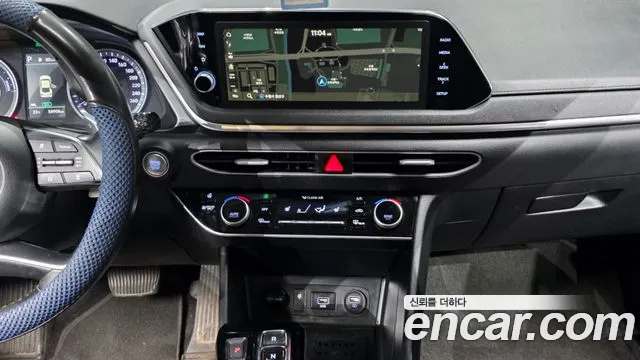 2022 Hyundai Sonata Hybrid (DN8) Modern Sold VIN KMHL241JBNA035341 – dashboard