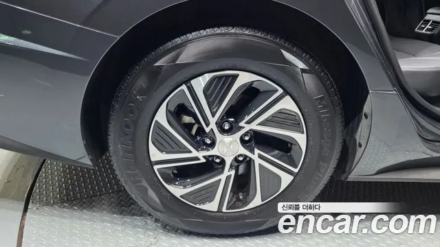 2022 Hyundai Sonata Hybrid (DN8) Modern Sold VIN KMHL241JBNA044663 – interior seats