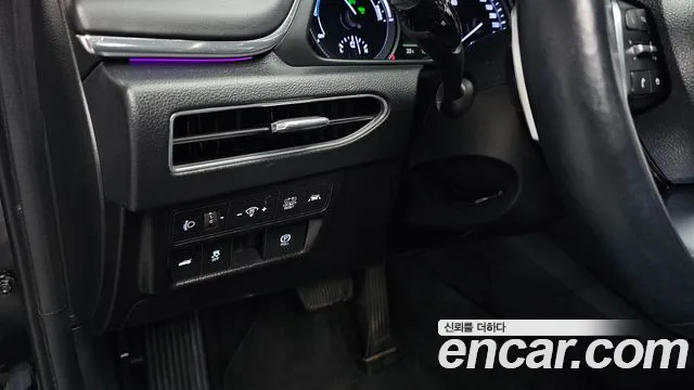 2022 Hyundai Sonata Hybrid (DN8) Premium Plus Sold VIN KMHL241JBNA046911 – interior seats