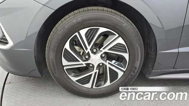 2022 Hyundai Sonata Hybrid (DN8) Modern Sold VIN KMHL241JBNA048656 – exterior detail