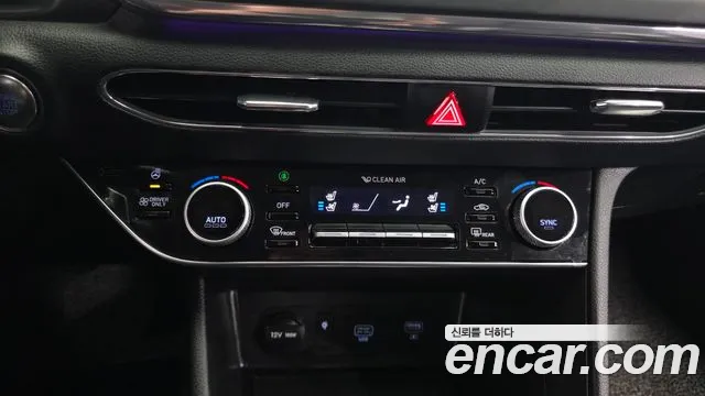 2022 Hyundai Sonata Hybrid (DN8) Premium Plus Sold VIN KMHL241JBNA049267 – dashboard