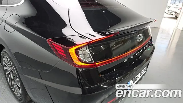 2022 Hyundai Sonata Hybrid (DN8) Premium Plus VIN KMHL241JBNA050147