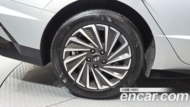 2024 Hyundai Sonata The Edge Hybrid (DN8) Exclusive Sold VIN KMHL241JBRA108875 – photo 19