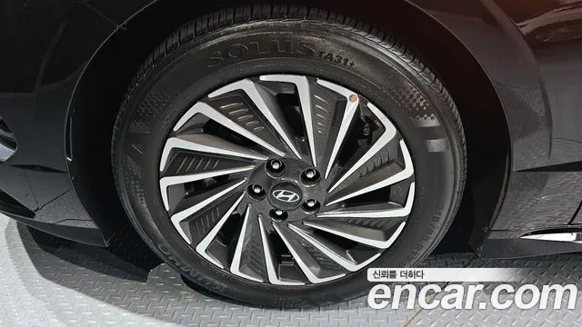 2024 Hyundai Sonata The Edge Hybrid (DN8) Exclusive Sold VIN KMHL241JBRA109711 – exterior detail