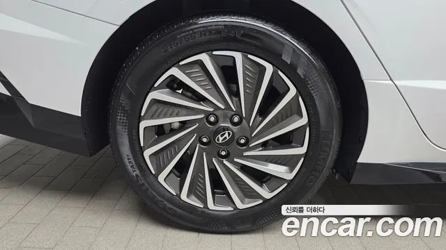 2025 Hyundai Sonata The Edge Hybrid (DN8) Exclusive Sold VIN KMHL241JBSA115606 – interior seats