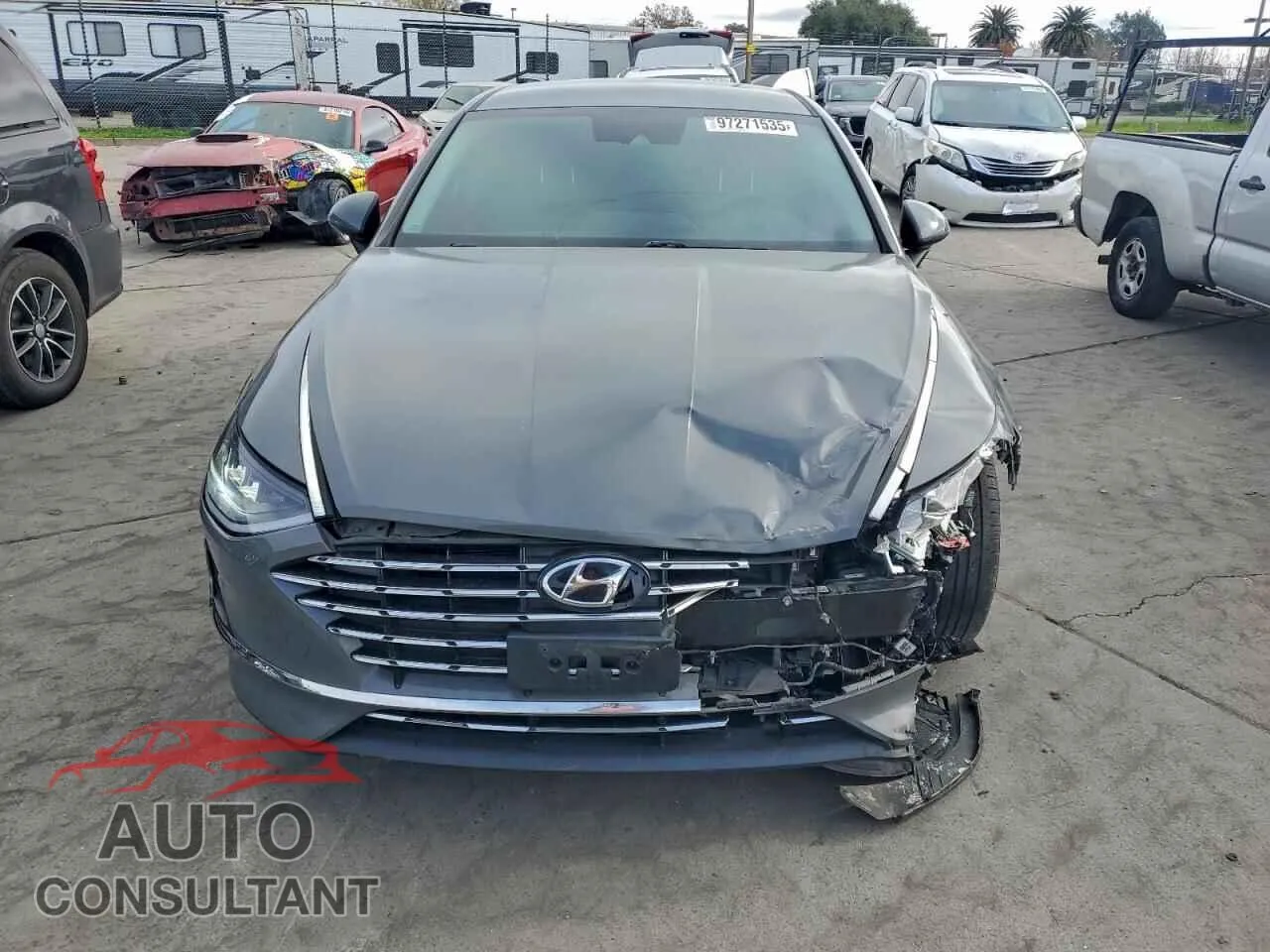 2020 HYUNDAI SONATA Damaged VIN KMHL24JJ3LA014037 – interior seats