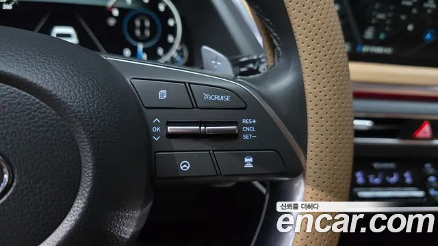 2020 Hyundai Sonata (DN8) 1.6 Turbo Sold VIN KMHL3412BLA069990 – dashboard
