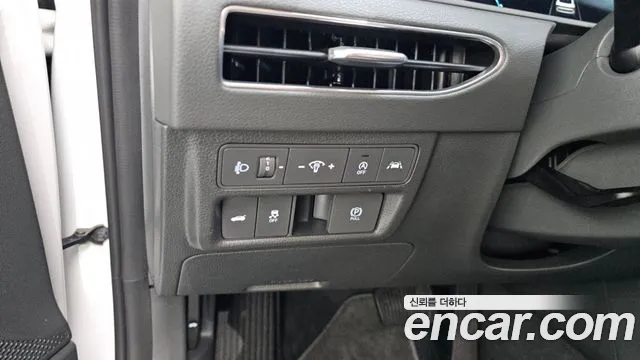 2020 Hyundai Sonata (DN8) 1.6 Turbo Sold VIN KMHL3412BLA077426 – dashboard