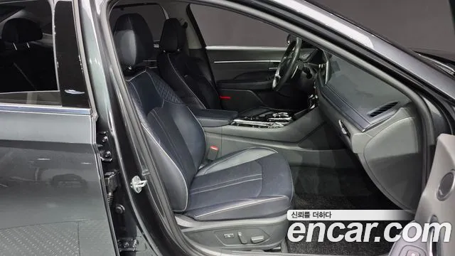 2021 Hyundai Sonata (Dn8) 1.6 Turbo Sold VIN KMHL3412BMA110546 – front exterior