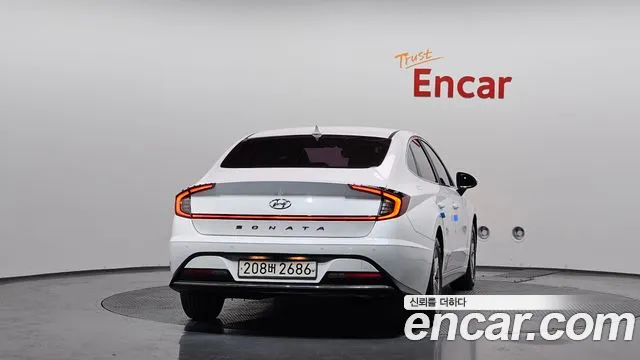 2020 Hyundai Sonata (DN8) 2.0 LPG(rental car) Sold VIN KMHL341DBLA007881 – interior seats