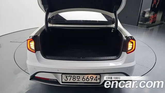2020 Hyundai Sonata (DN8) 2.0 LPG(rental car) Sold VIN KMHL341DBLA024785 – interior seats