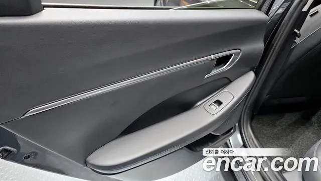 2020 Hyundai Sonata (DN8) 2.0 LPG(rental car) Sold VIN KMHL341DBLA060019 – trunk area