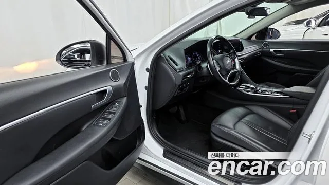 2021 Hyundai Sonata (DN8) 2.0 LPG(rental car) Sold VIN KMHL341DBMA141746 – side profile