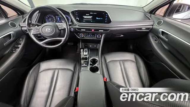 2021 Hyundai Sonata (DN8) 2.0 LPG(rental car) Sold VIN KMHL341DBMA141746 – dashboard
