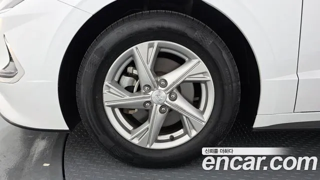 2022 Hyundai Sonata (DN8) 2.0 LPG(rental car) Sold VIN KMHL341DBNA172136 – trunk area