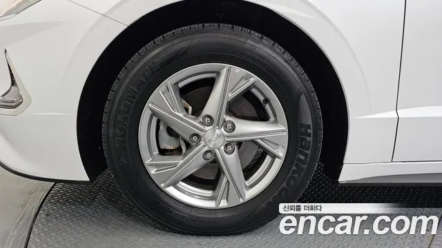 2022 Hyundai Sonata (DN8) 2.0 LPG(rental car) Sold VIN KMHL341DBNA197859 – interior seats