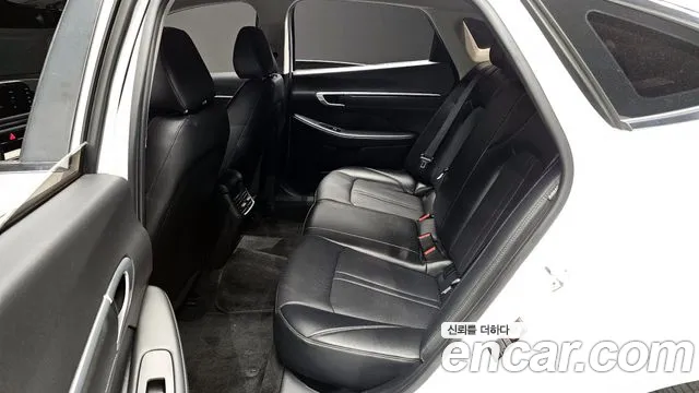 2022 Hyundai Sonata (DN8) 2.0 LPG(rental car) Sold VIN KMHL341DBNA197933 – trunk area