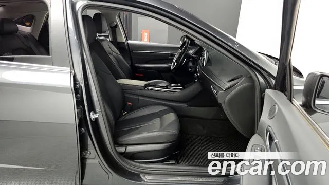 2022 Hyundai Sonata (DN8) 2.0 LPG(rental car) Sold VIN KMHL341DBNA205271 – rear exterior