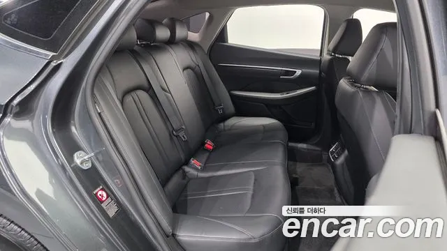 2022 Hyundai Sonata (DN8) 2.0 LPG(rental car) Sold VIN KMHL341DBNA206199 – rear exterior 2022 Hyundai Sonata (DN8) 2.0 LPG(rental car) Sold VIN KMHL341DBNA206199 – rear exterior