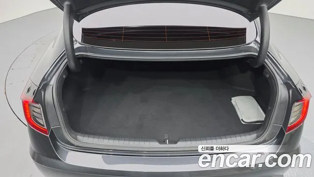 2022 Hyundai Sonata (DN8) 2.0 LPG(rental car) Sold VIN KMHL341DBNA212388 – interior seats