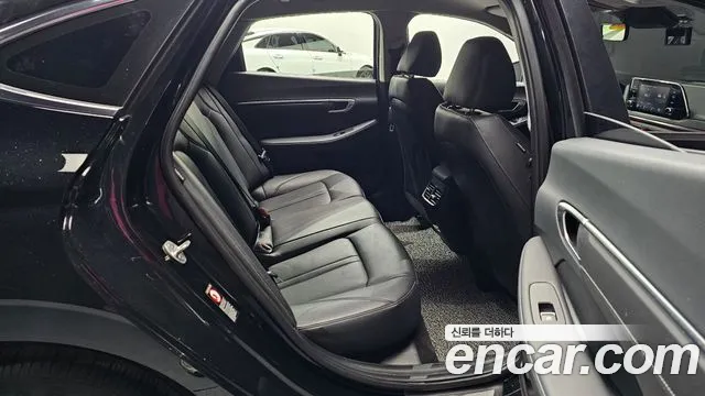 2023 Hyundai Sonata (DN8) 2.0 LPG(rental car) Sold VIN KMHL341DBPA278033 – interior seats