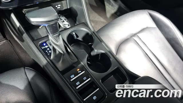 2024 Hyundai Sonata The Edge (DN8) 2.0 LPG(Rent) Sold VIN KMHL341DBRA333410 – interior seats