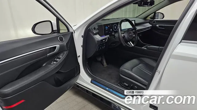 2024 Hyundai Sonata The Edge (DN8) 2.0 LPG Sold VIN KMHL341DBRA411358 – undercarriage