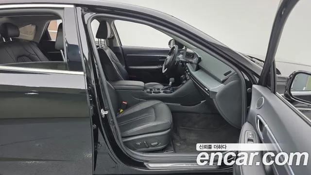 2024 Hyundai Sonata The Edge (DN8) 2.0 LPG(Rent) Sold VIN KMHL341DBRA421809 – front exterior 2024 Hyundai Sonata The Edge (DN8) 2.0 LPG(Rent) Sold VIN KMHL341DBRA421809 – front exterior
