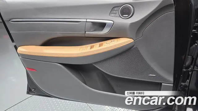 2021 Hyundai Sonata Hybrid (DN8) Inspiration Sold VIN KMHL341JBMA021247 – exterior detail