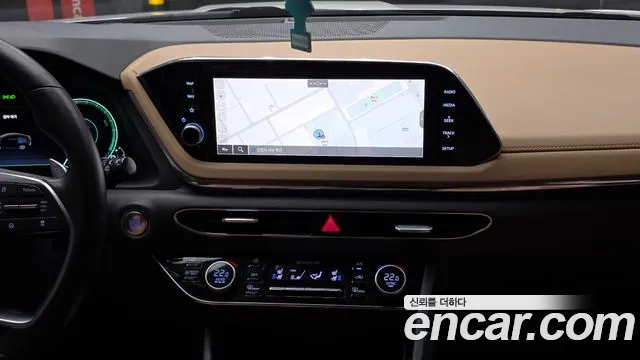 2021 Hyundai Sonata Hybrid (DN8) Inspiration Sold VIN KMHL341JBMA032024 – rear exterior