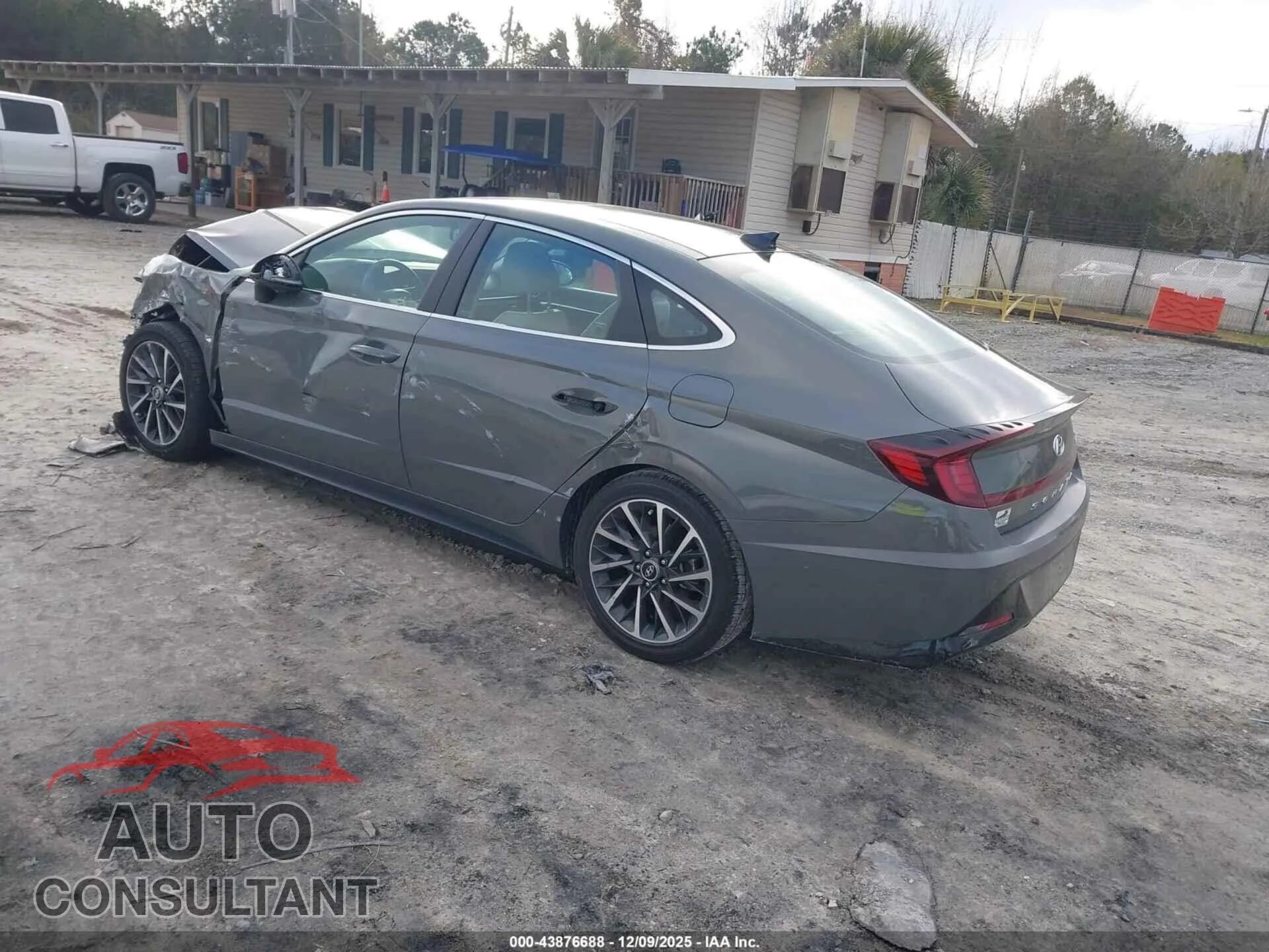 2022 HYUNDAI SONATA Damaged VIN KMHL34J26NA244678 – side profile