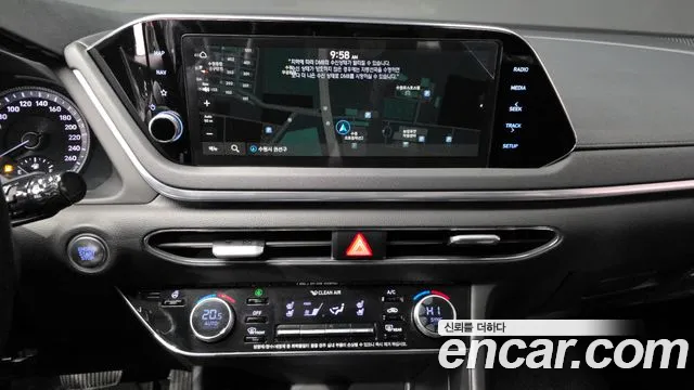 2020 Hyundai Sonata (Dn8) 1.6 Turbo Sold VIN KMHL6412BLA077103 – front exterior