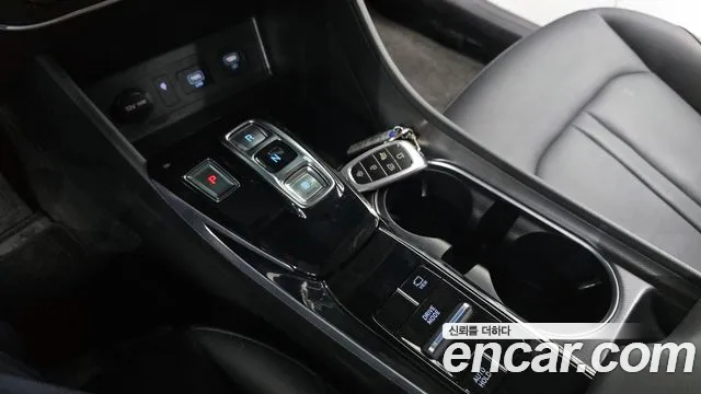2020 Hyundai Sonata (DN8) 1.6 Turbo Sold VIN KMHL6412BLA100514 – dashboard