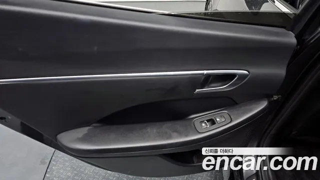 2020 Hyundai Sonata (DN8) 1.6 Turbo Sold VIN KMHL6412BLA100514 – interior seats