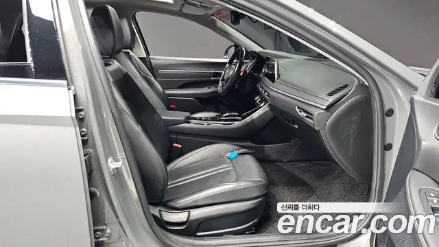 2022 Hyundai Sonata (DN8) 1.6 Turbo Sold VIN KMHL6412BNA204256 – interior seats 2022 Hyundai Sonata (DN8) 1.6 Turbo Sold VIN KMHL6412BNA204256 – interior seats
