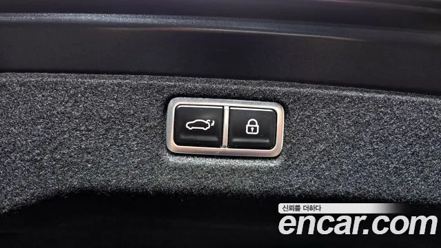 2024 Hyundai Sonata The Edge (DN8) 1.6 Turbo Sold VIN KMHL6412BRA429246 – interior seats