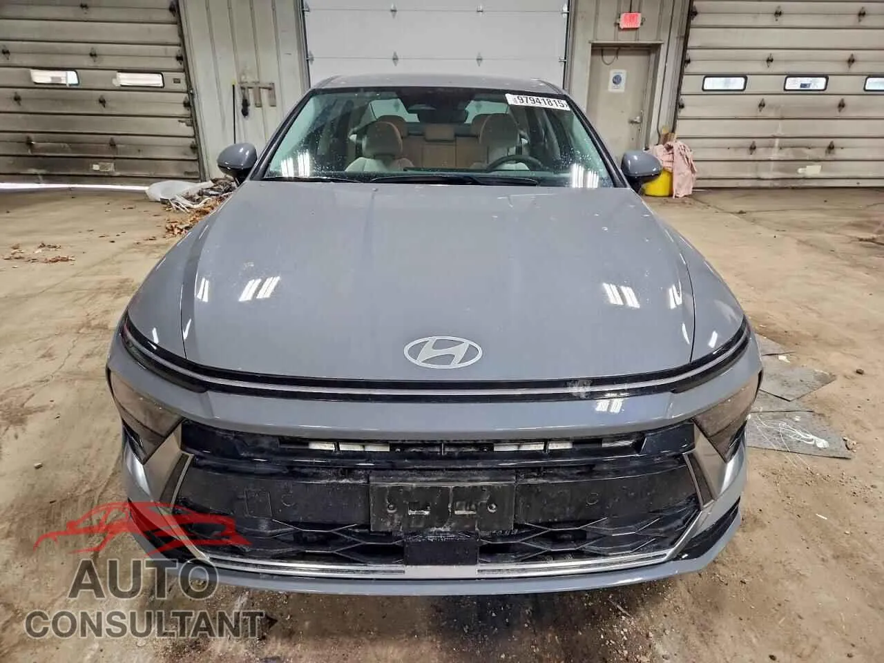 2024 HYUNDAI SONATA Damaged VIN KMHL64JAXRA396984 – interior seats 2024 HYUNDAI SONATA Damaged VIN KMHL64JAXRA396984 – interior seats