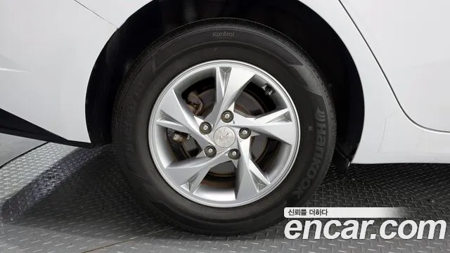 2021 Hyundai Avante (Cn7) 1.6 Sold VIN KMHLL41EEMU018431 – front exterior 2021 Hyundai Avante (Cn7) 1.6 Sold VIN KMHLL41EEMU018431 – front exterior