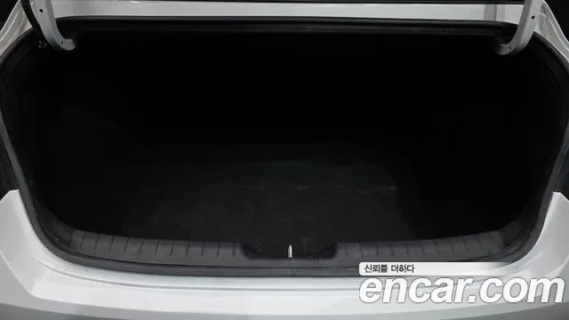 2021 Hyundai Avante (CN7) 1.6 Sold VIN KMHLL41EEMU024063 – rear exterior
