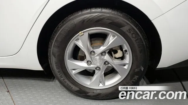 2021 Hyundai Avante (CN7) 1.6 LPi Sold VIN KMHLM41ABMU011786 – trunk area
