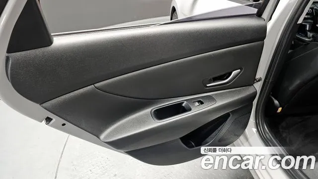 2021 Hyundai Avante (CN7) 1.6 Sold VIN KMHLM41EEMU030972 – interior seats