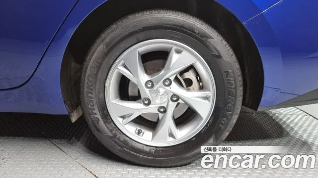 2021 Hyundai Avante (CN7) 1.6 Sold VIN KMHLM41EEMU039996 – exterior detail