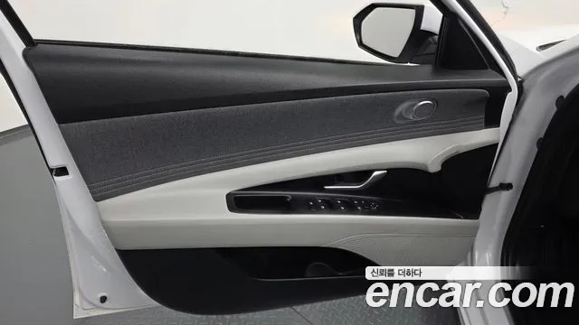 2021 Hyundai Avante (CN7) 1.6 Sold VIN KMHLM41EEMU054909 – interior seats
