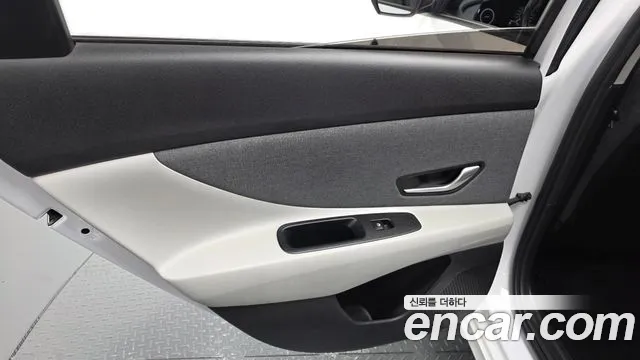 2021 Hyundai Avante (CN7) 1.6 Sold VIN KMHLM41EEMU054909 – exterior detail