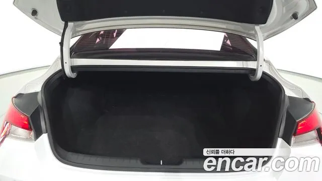 2021 Hyundai Avante (CN7) 1.6 Sold VIN KMHLM41EEMU054909 – trunk area