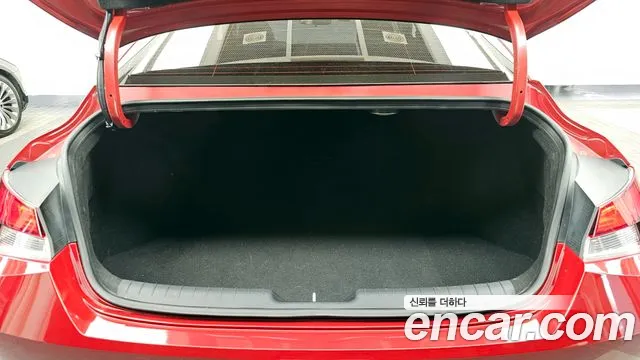2021 Hyundai Avante (CN7) 1.6 Sold VIN KMHLM41EEMU060844 – trunk area