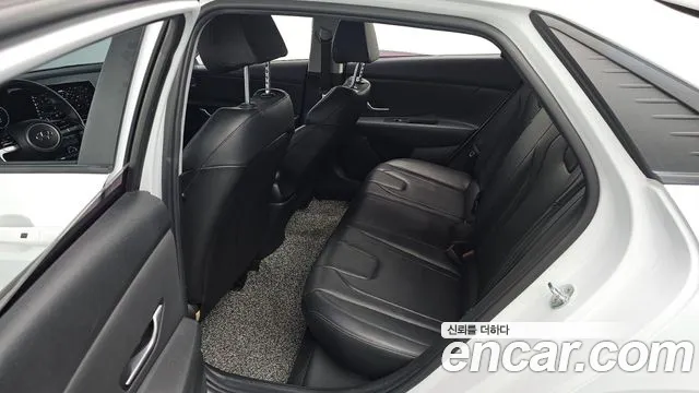 2021 Hyundai Avante (CN7) 1.6 Sold VIN KMHLM41EEMU178961 – side profile